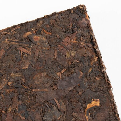 Чай пуэр Шу 7562, плитка 230-250 г в бамбуковом листе опт